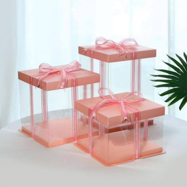 Plastikust koogikarp