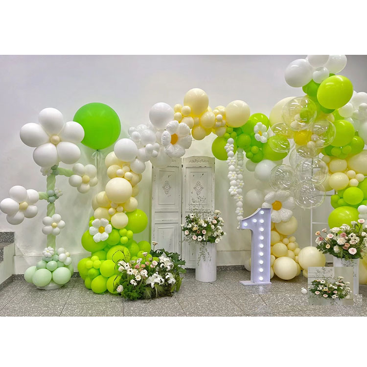 Väike Daisy Balloon Garland Arch Kit